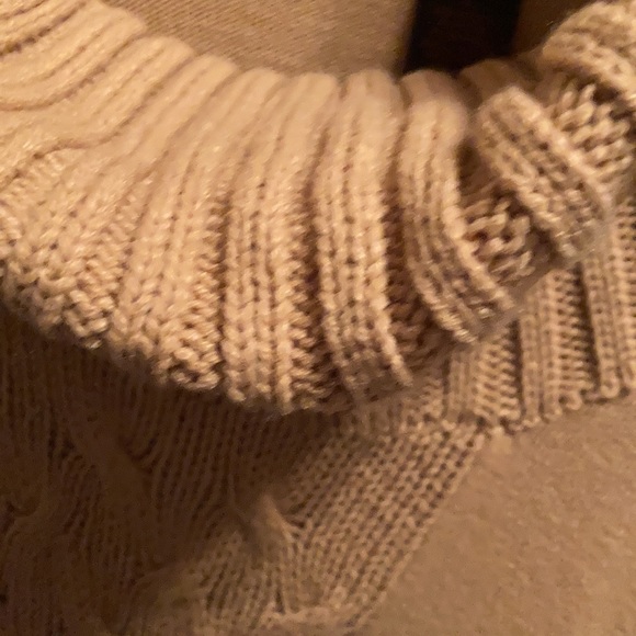 NWT Extra long ladies tan sweater with belt - Picture 8 of 8